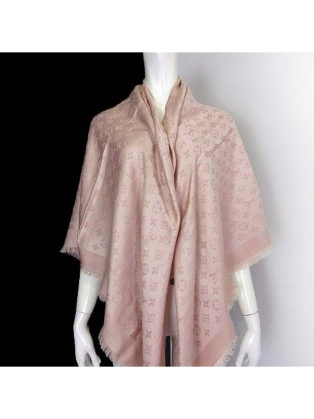 Louis Vuitton Monogram Shawl Large Natural Silk Wool Pink Beige Scarf